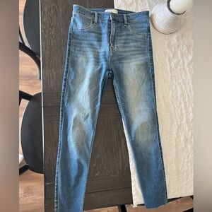 Abercrombie & Fitch The Jean Jegging High Rise 28